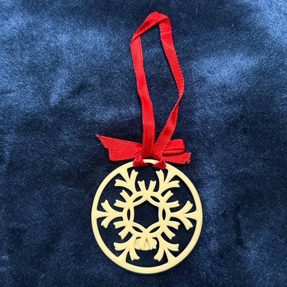Lenox Christmas Ornament, Snowflake Collection, Silver Frost
